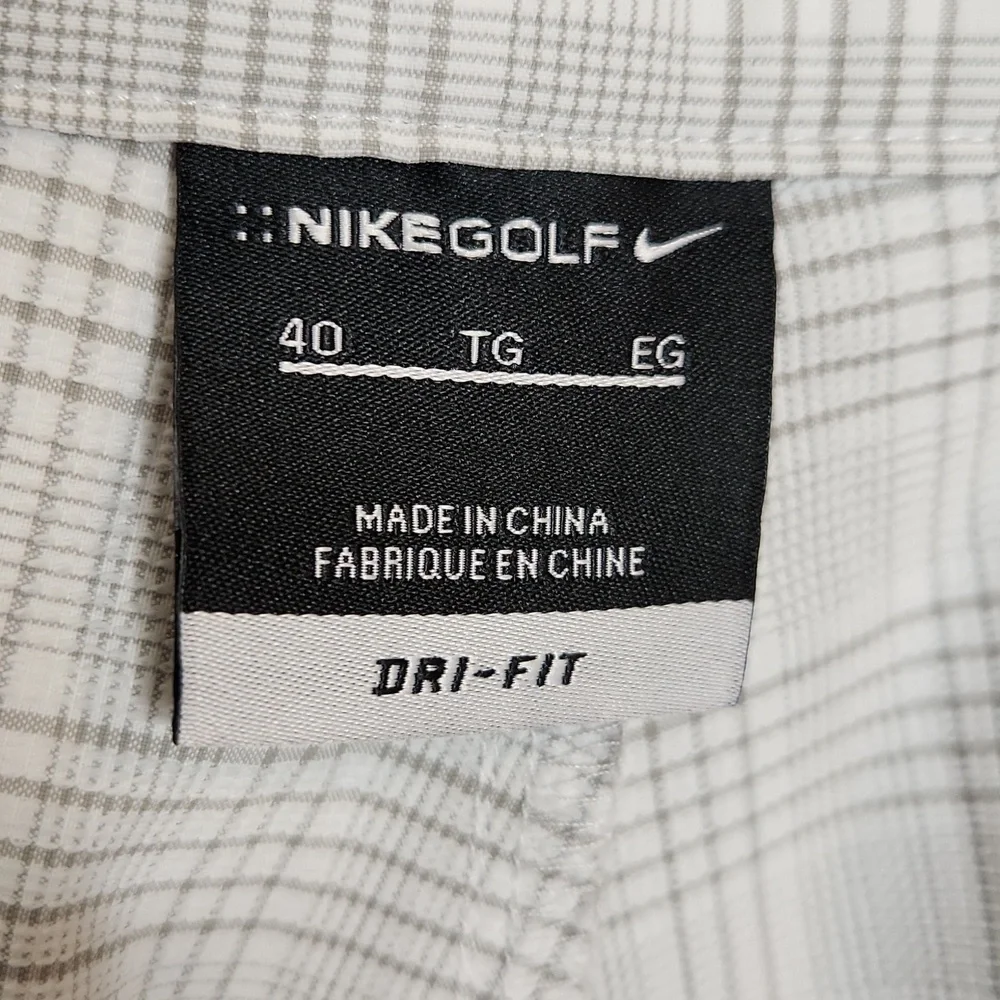 Mens Nike Golf Dri Fit golf shorts grey white plaid size 40